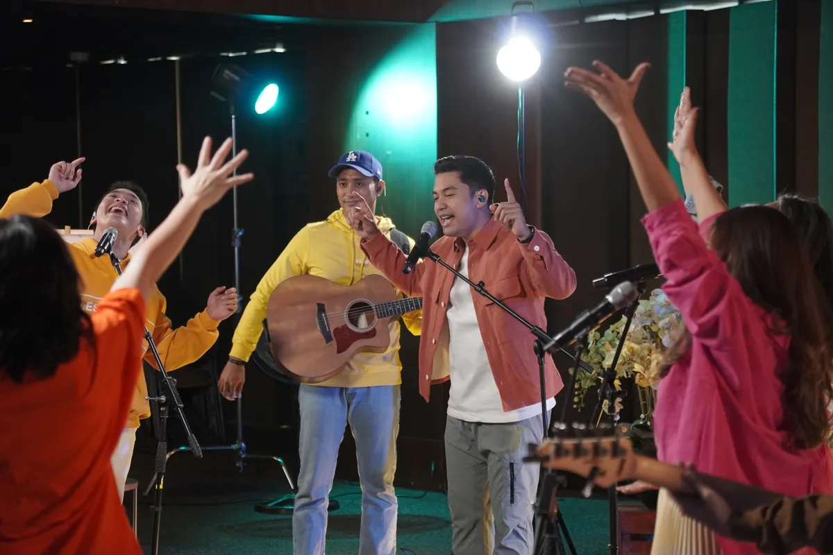 GKDI Worship di balik layar