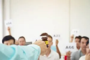 menghakimi - gkdi 1