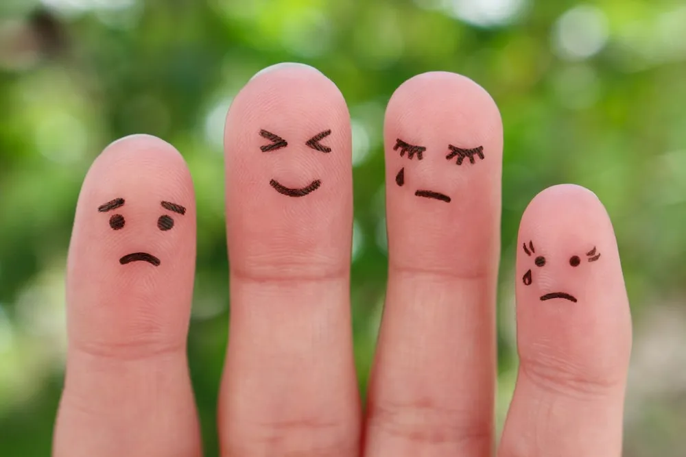 Prone to Taking Things Personally or Afraid of It? 3 Wise Ways to Handle Your Feelings